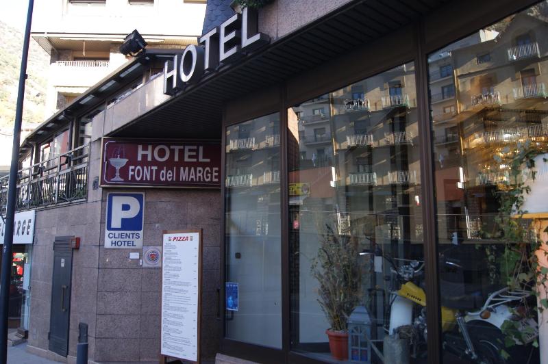 هتل Font Del Marge
