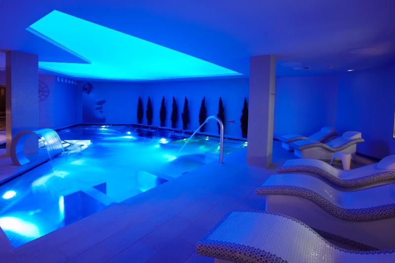 Grand Plaza Hotel & Wellness