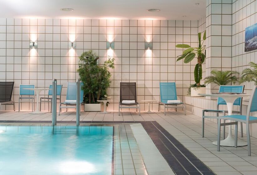 Hotelli Holiday Inn Berlin Citywest