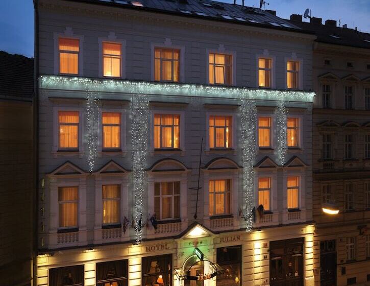 Fotos del hotel Julian:  7