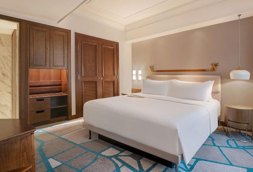 هتل Le Meridien Jakarta