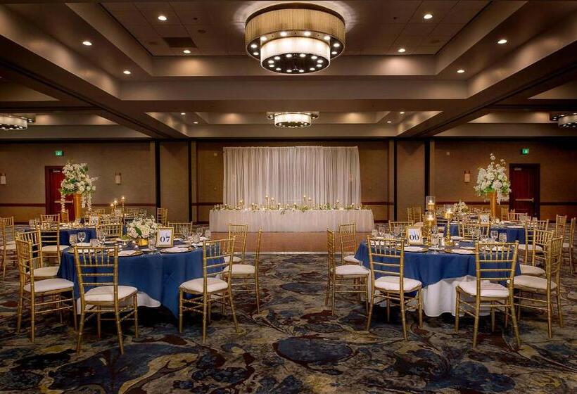 هتل Marriott St. Louis West