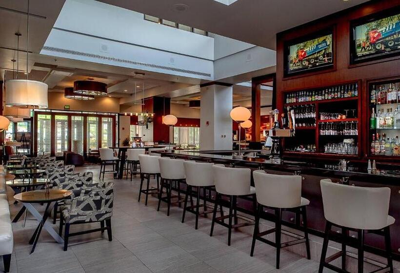 هتل Marriott St. Louis West