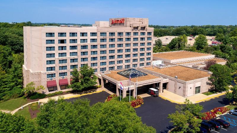 هتل Marriott St. Louis West
