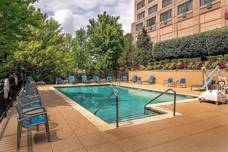 هتل Marriott St. Louis West