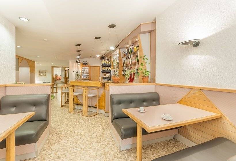 هتل Montecarlo