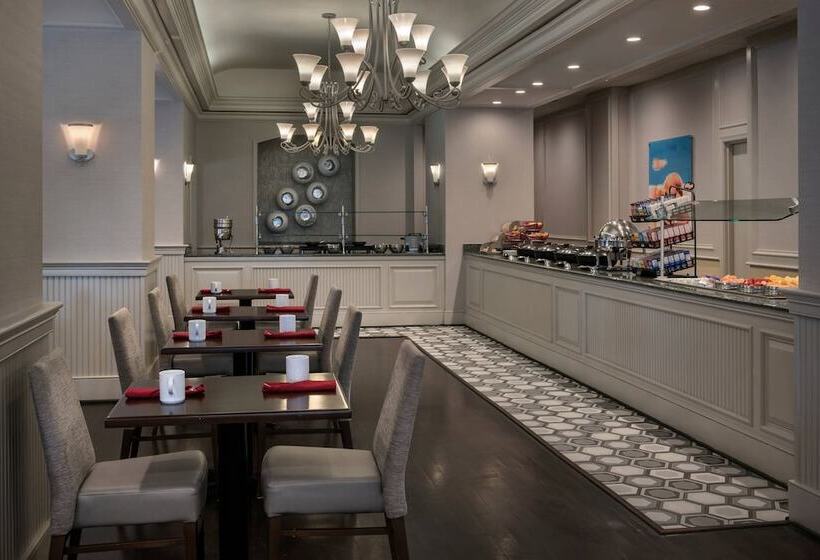 هتل Norfolk Waterside Marriott