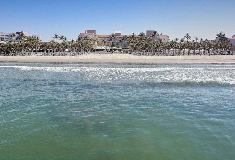 هتل Occidental Nuevo Vallarta