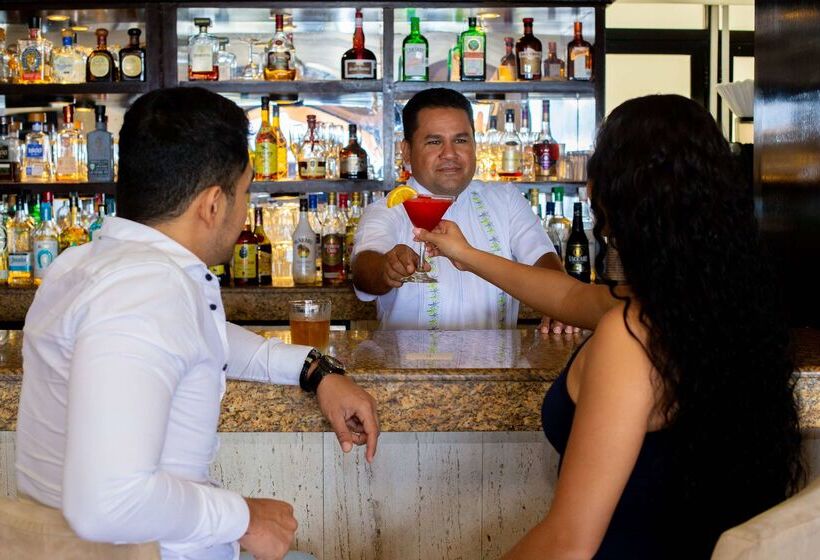 هتل Occidental Nuevo Vallarta