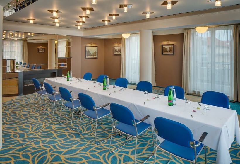 Fotos del hotel Savoy:  17
