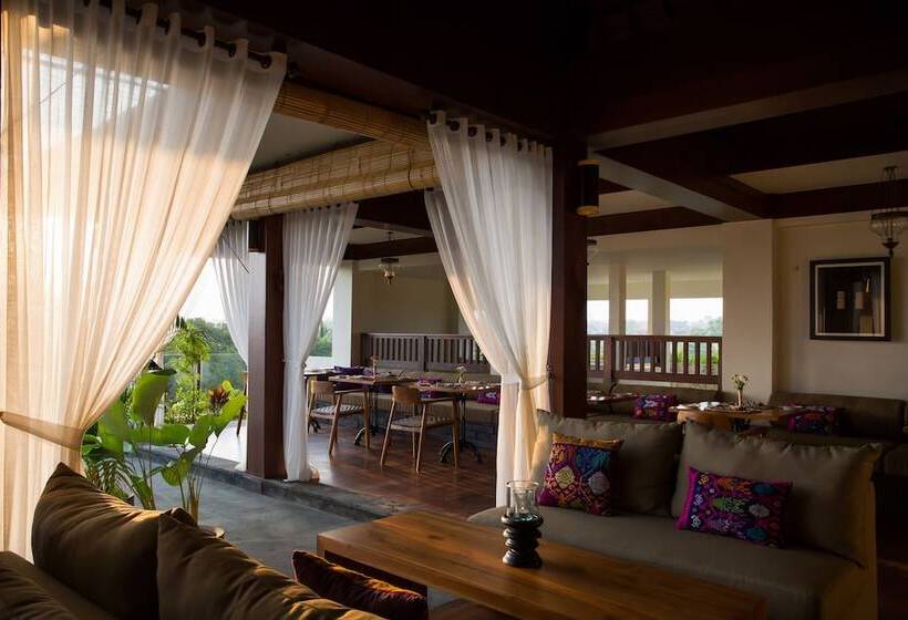 Hotel Ubud Village