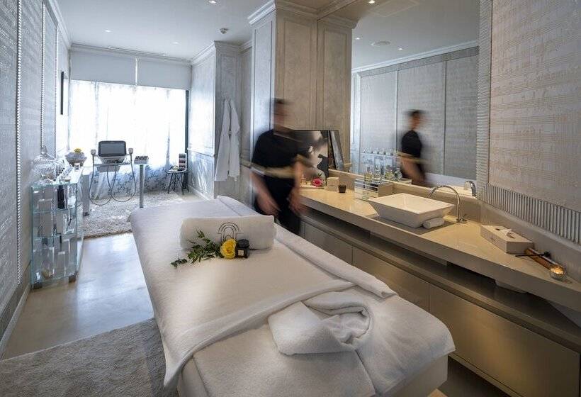 هتل Villa Gallici Hôtel & Spa