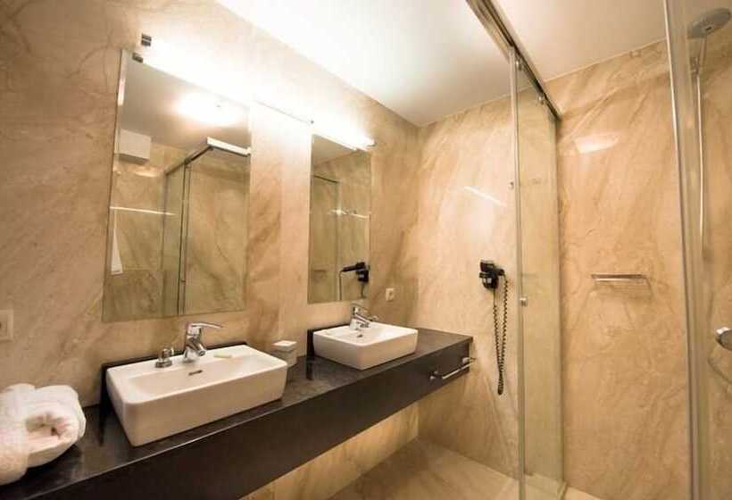 Fotos del hotel Zur Burg:  8