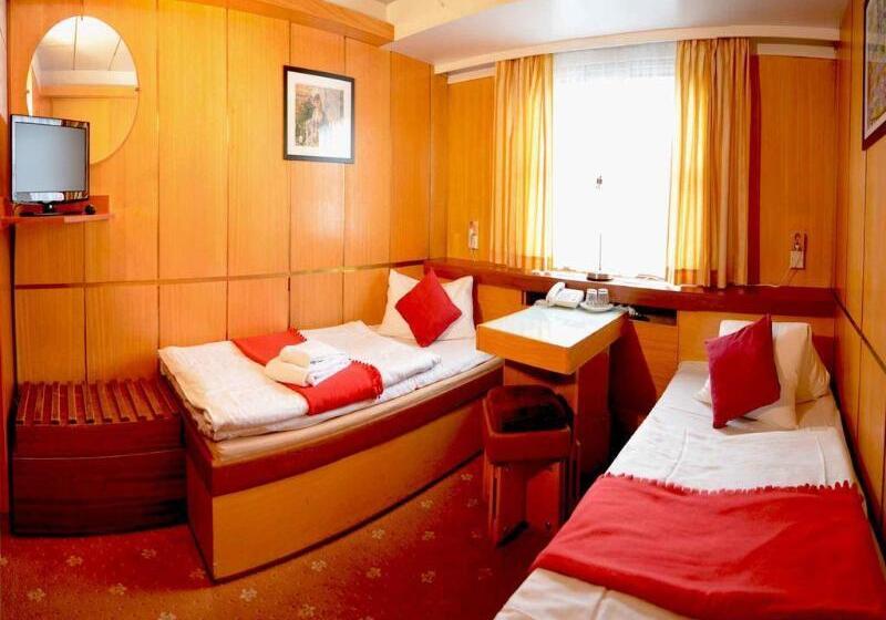 Fotos del hotel Botel Albatros:  15