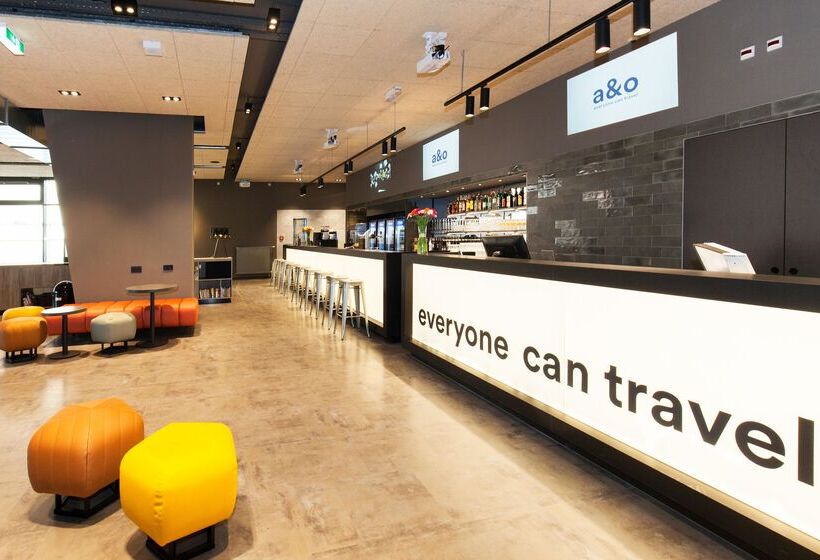 هتل a&o Prague Rhea
