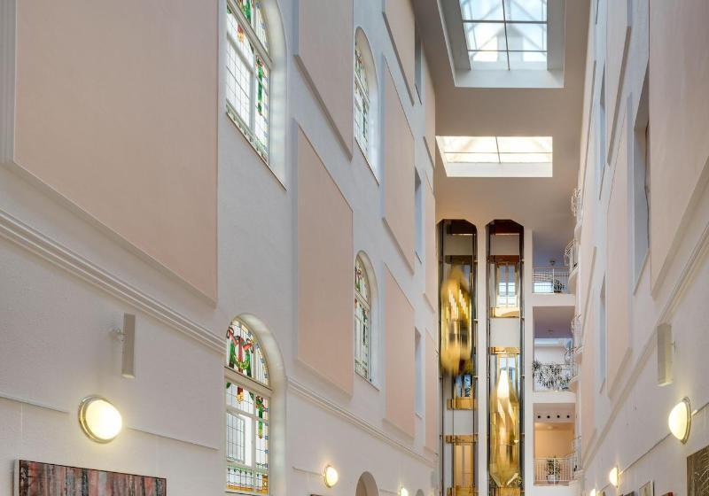 هتل Danubius Health Spa Resort Hvezda-Skalnik