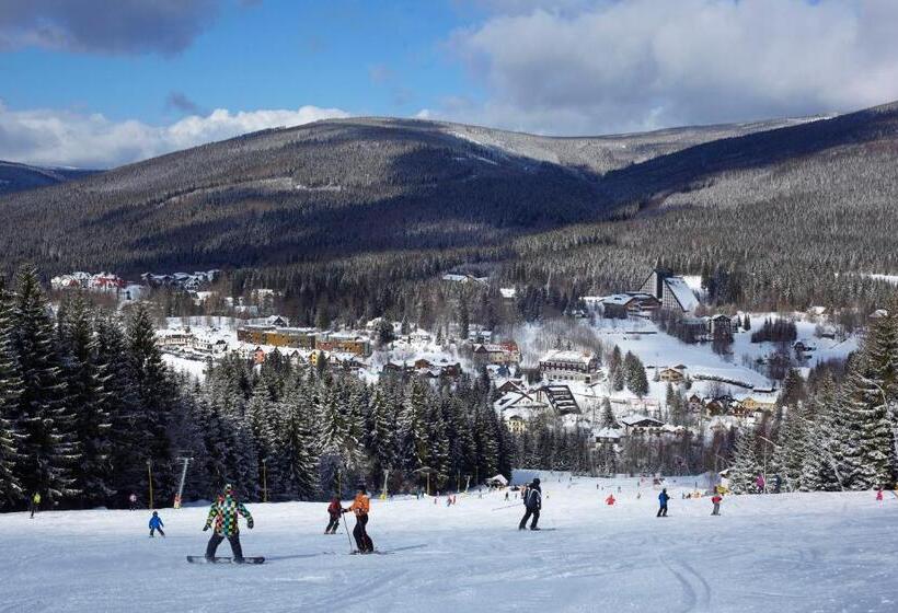 هتل Orea Resort Sklář Harrachov