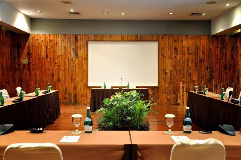 هتل Santika Cirebon