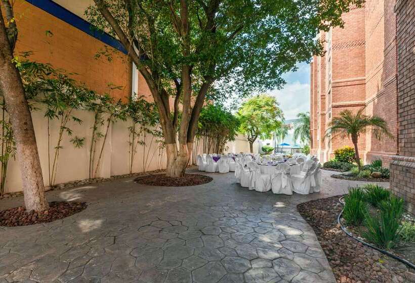 Fotos del hotel Wyndham Garden Monterrey Norte:  30