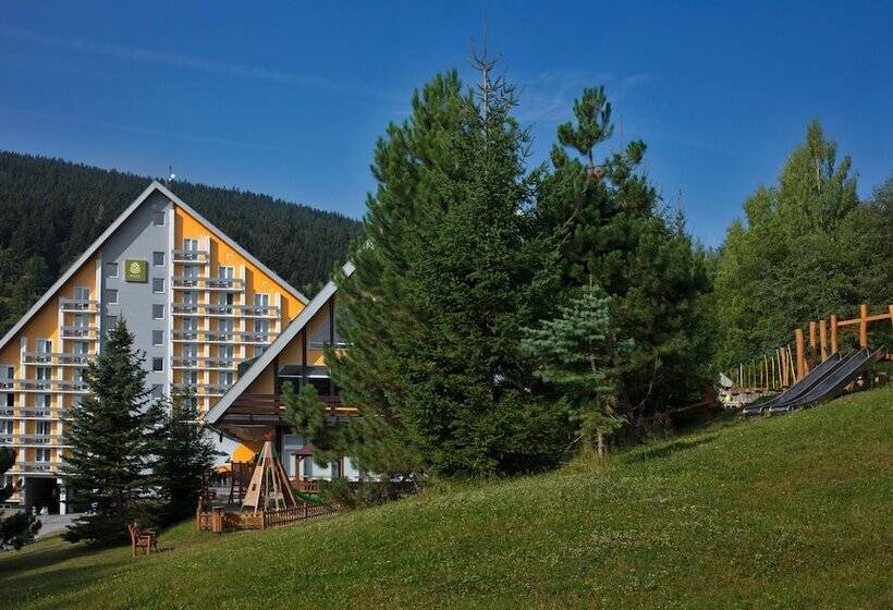 Pinia Hotel & Resort