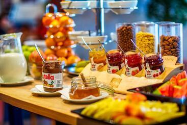 Plaza Prague Hotel Czech Leading Hotels