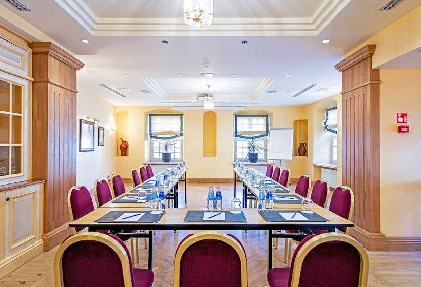 Radisson Collection Astorija Hotel, Vilnius