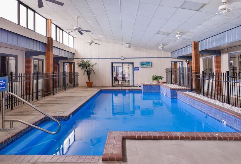 هتل Americas Best Value Inn Ellsworth