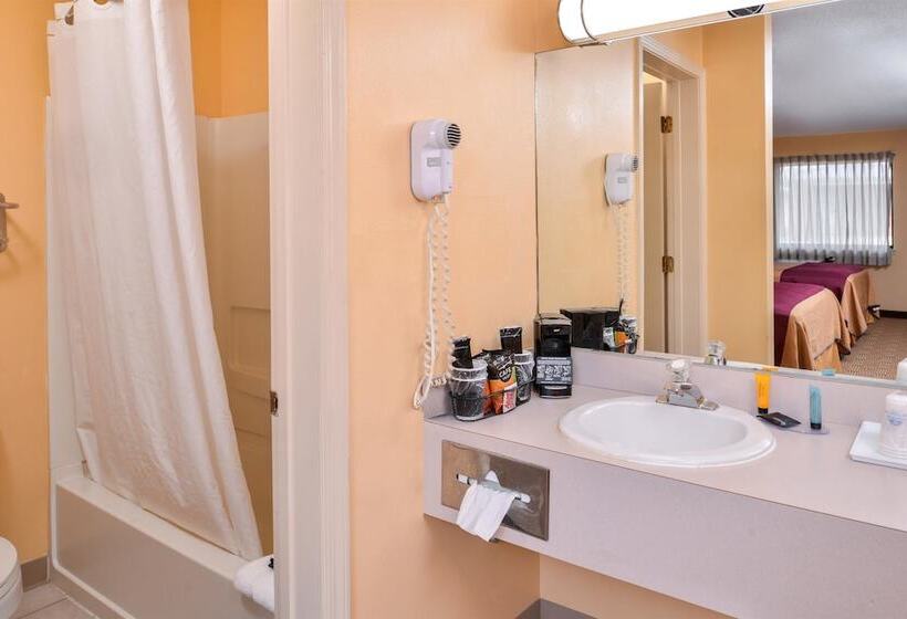 هتل Americas Best Value Inn Ellsworth