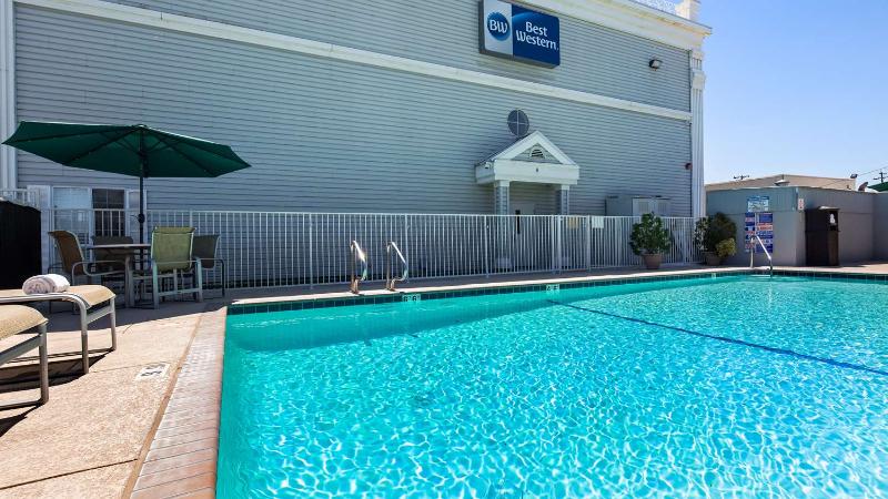 Отель Best Western Executive Inn