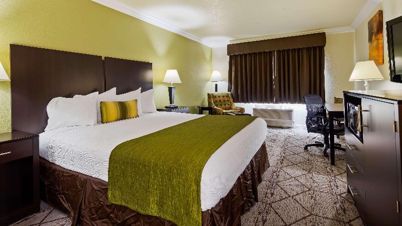 Отель Best Western Executive Inn