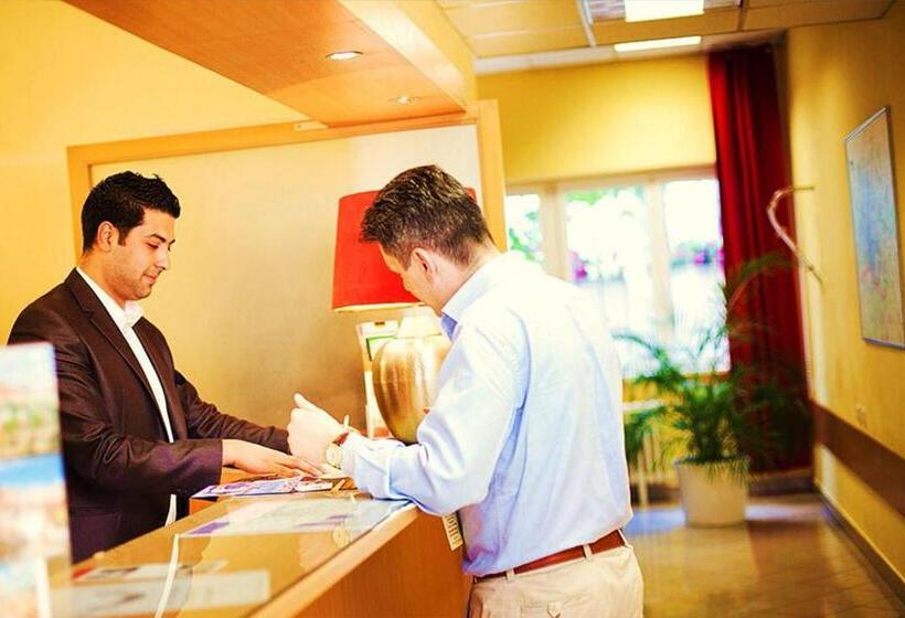 Fotos del hotel Charles Central:  12