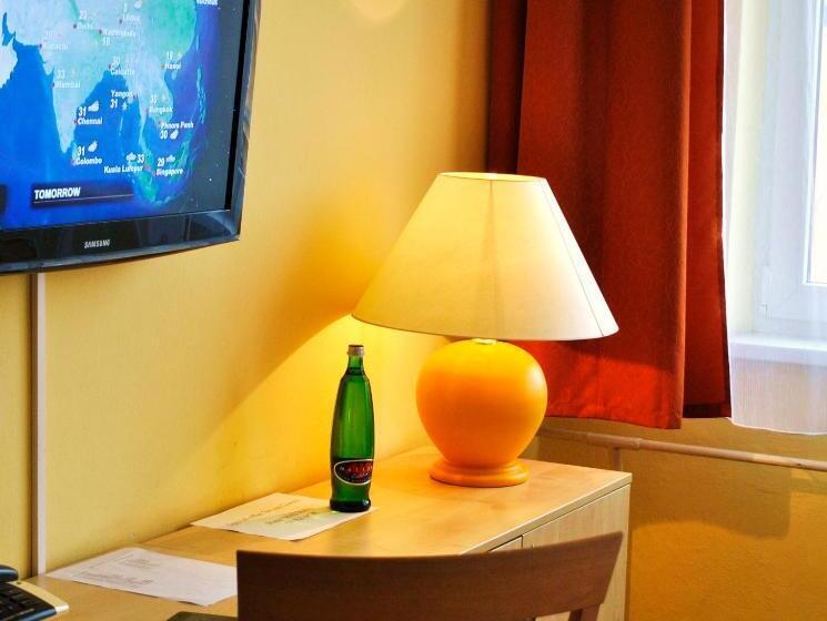 Fotos del hotel Charles Central:  15