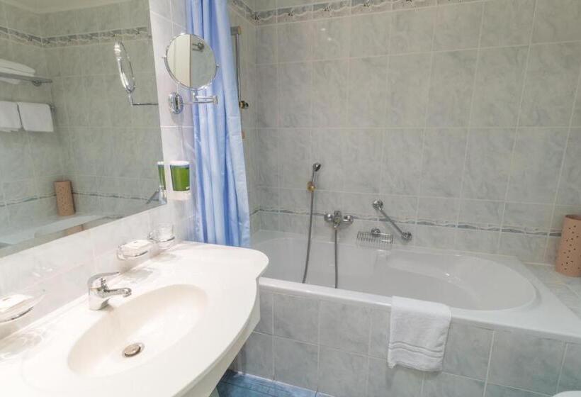 Ensana Hotel Pacifik