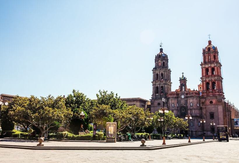 Hotel Fiesta Inn San Luis Potosi Glorieta Juarez