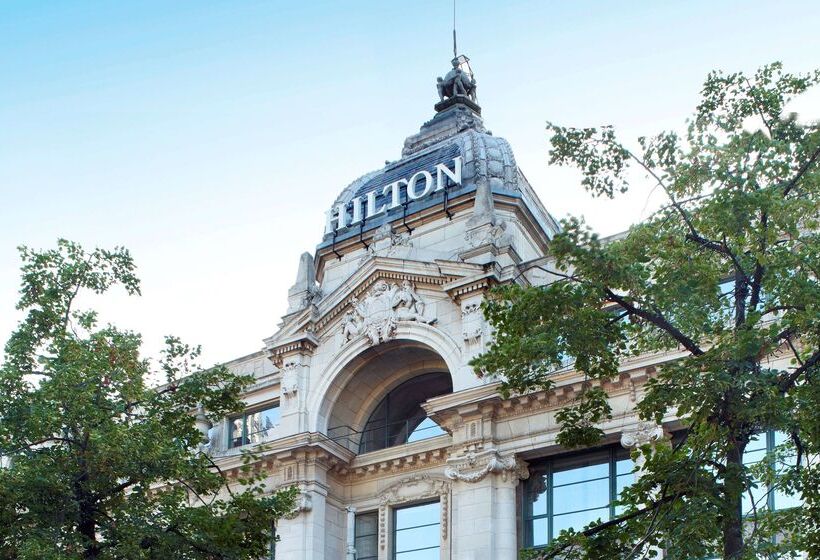 هتل Hilton Antwerp Old Town