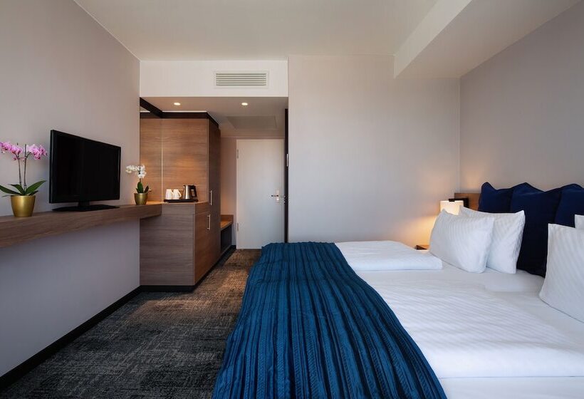 Fotos del hotel Holiday Inn Berlin City Center East Prenzlauer Berg, An Ihg:  5