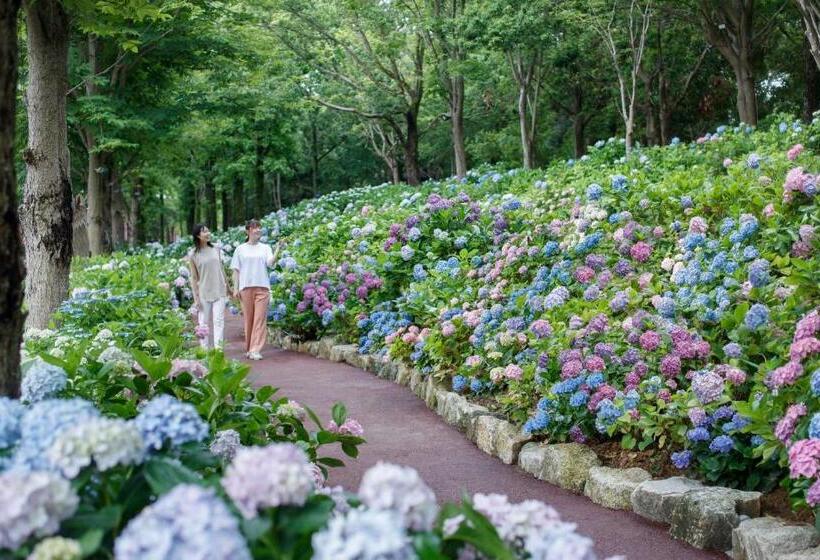 فندق Huis Ten Bosch  Europe