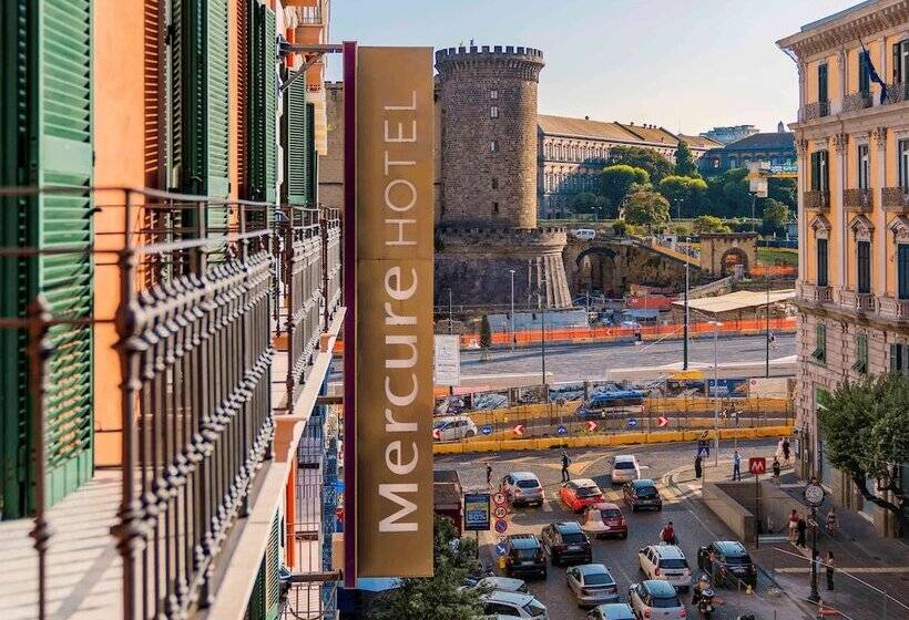 בית מלון כפרי Mercure Angioino Napoli Ctr