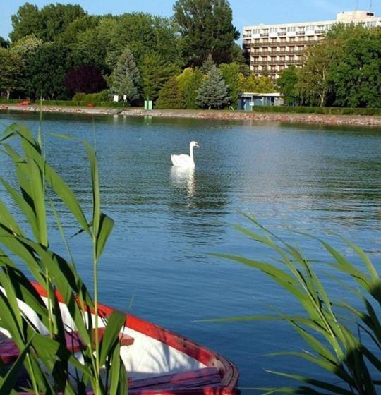 Отель Riviera Park