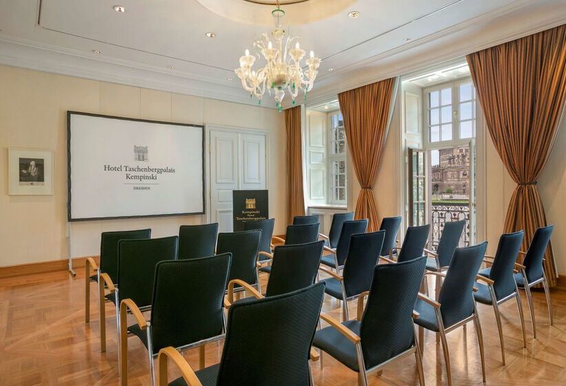 هتل Taschenbergpalais Kempinski