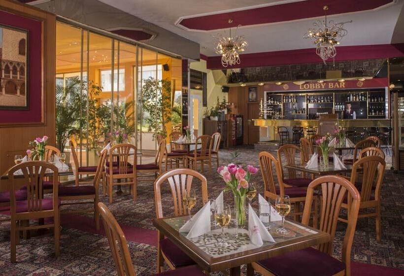 Fotos del hotel Top  Praha:  8