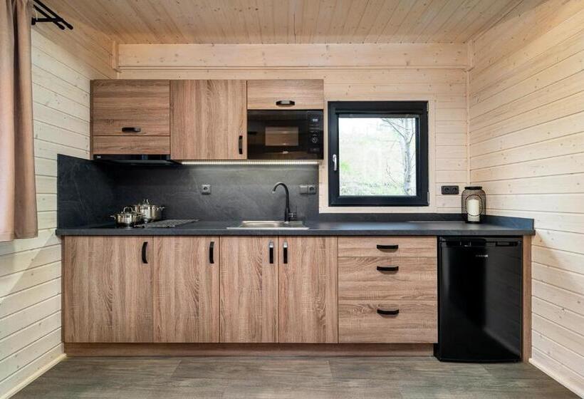 בית מלון כפרי Vega Luhacovice