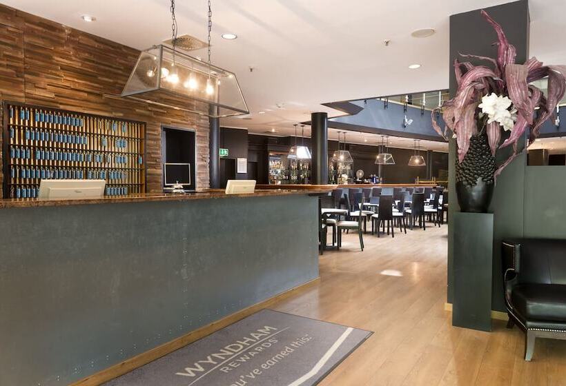 هتل Wyndham Hannover Atrium