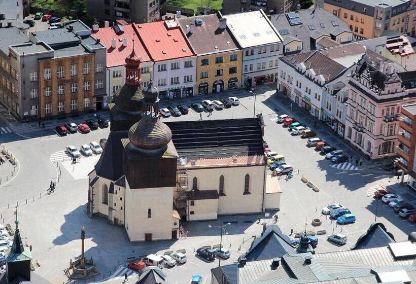 هتل Zimní Stadion Náchod