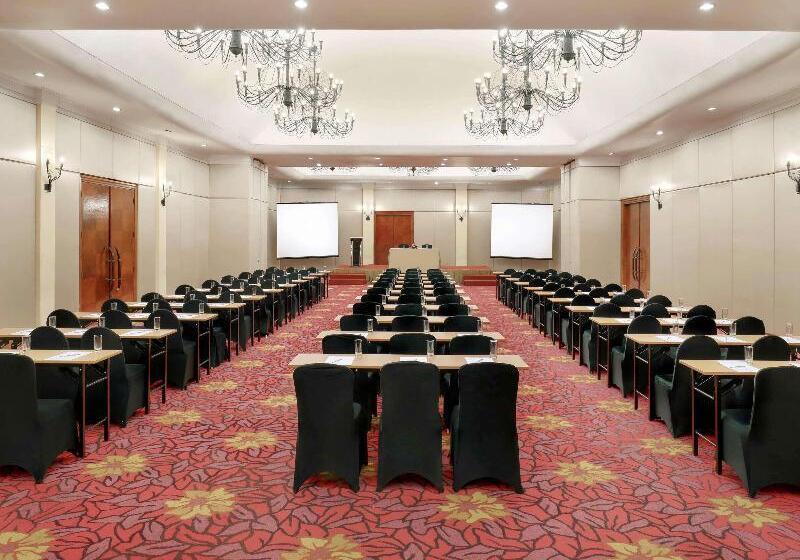 Fotos del hotel Novotel Surabaya:  25