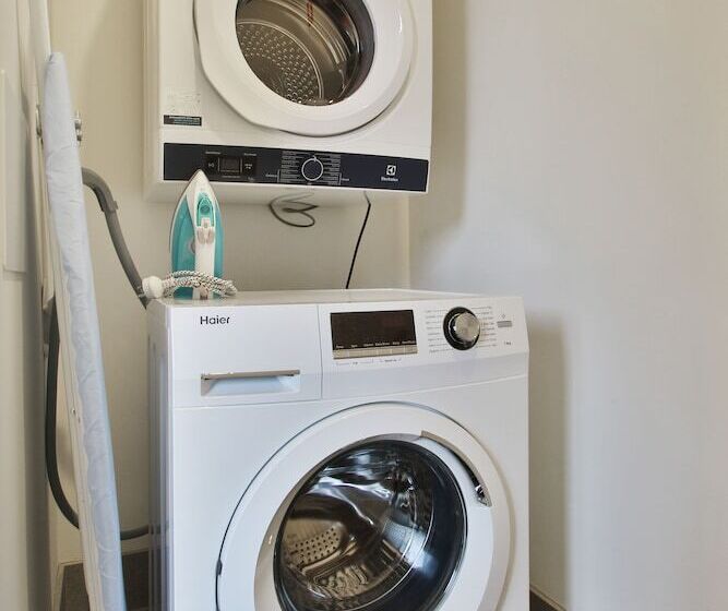 Comfort Hotel Dandenong