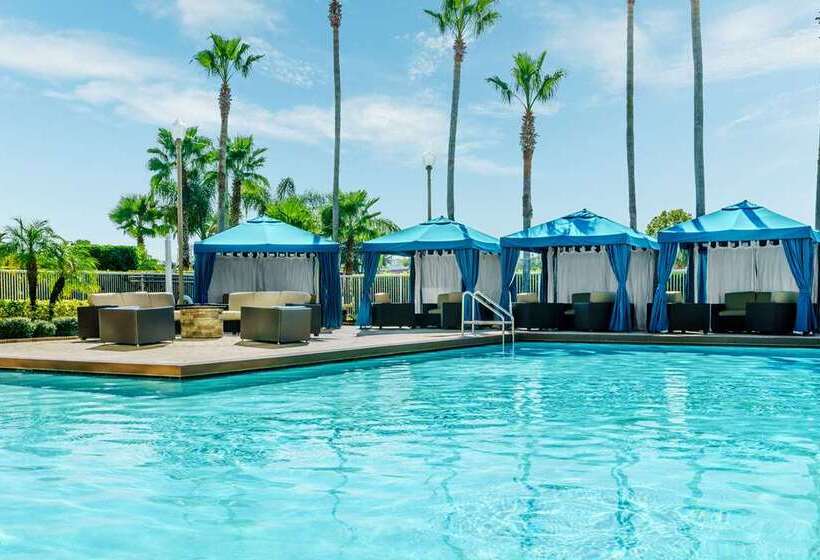 ホテル Doubletree By Hilton Orlando Airport