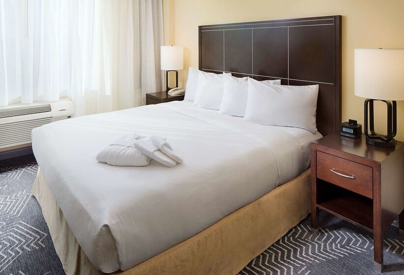 ホテル Doubletree By Hilton Los Angeles Commerce