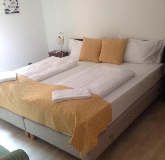 Fotos del hotel Gloria Budapest City Center:  3