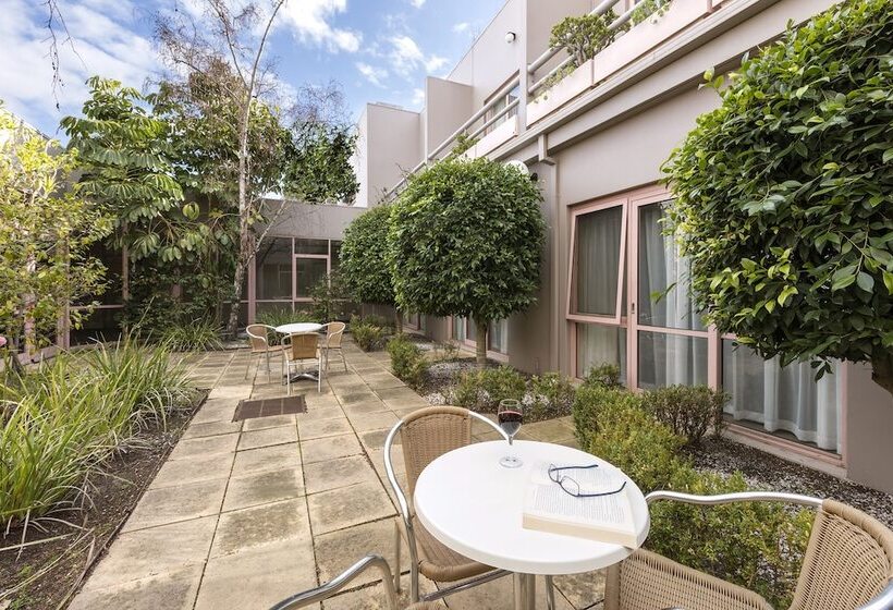 Kimberley Gardens Hotel, Serviced Apartments And Serviced Villas